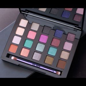 Urban Decay Vice Eyeshadow Palatte
